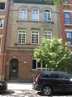 Greenwich Village Walking Tour: 33 Perry St.